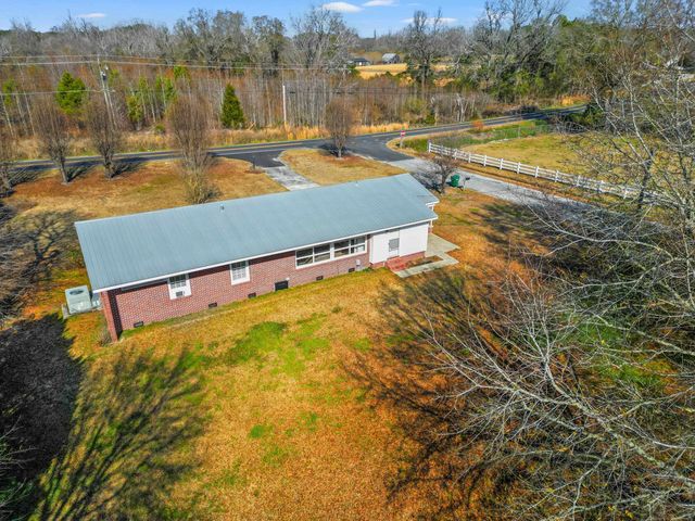 3813 W Marion St., Mullins, SC 29574
