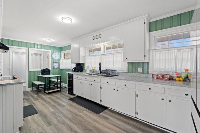 3813 W Marion St., Mullins, SC 29574
