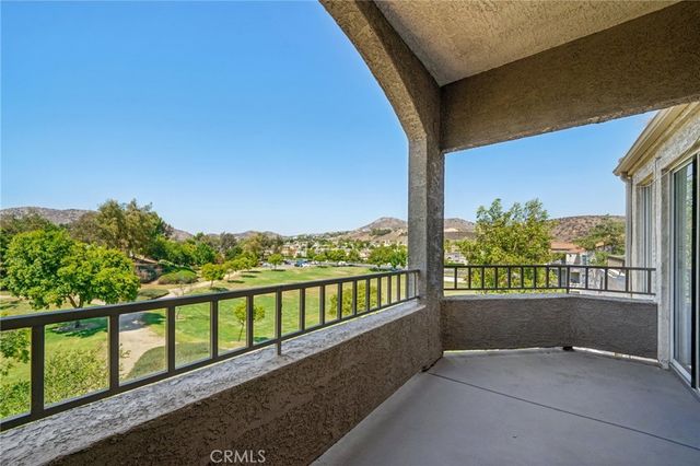 1995 Las Colinas Circle 307, Corona, CA 92879