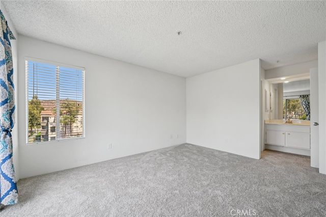 1995 Las Colinas Circle 307, Corona, CA 92879