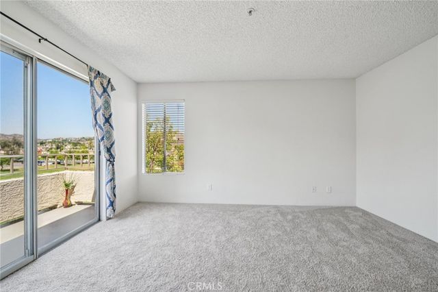 1995 Las Colinas Circle 307, Corona, CA 92879