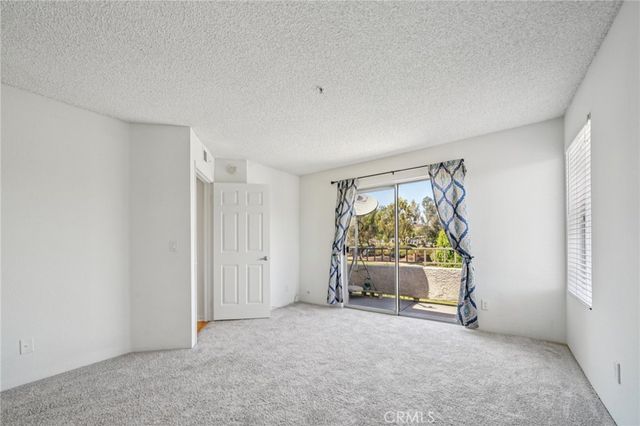 1995 Las Colinas Circle 307, Corona, CA 92879