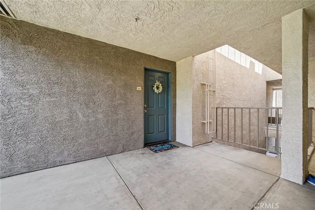 1995 Las Colinas Circle 307, Corona, CA 92879