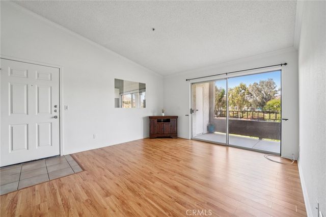 1995 Las Colinas Circle 307, Corona, CA 92879