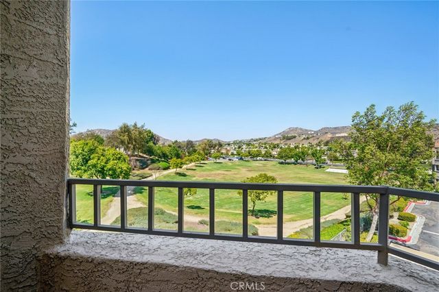 1995 Las Colinas Circle 307, Corona, CA 92879