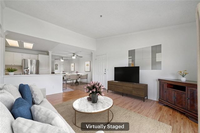 1995 Las Colinas Circle 307, Corona, CA 92879