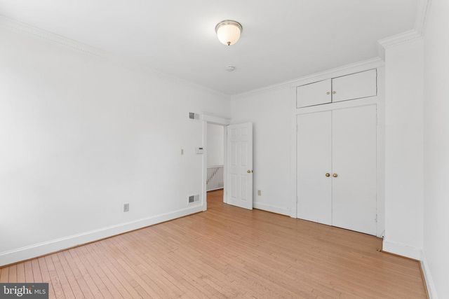 916 EAST CAPITOL ST NE, Washington, DC 20003