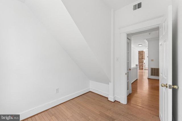 916 EAST CAPITOL ST NE, Washington, DC 20003
