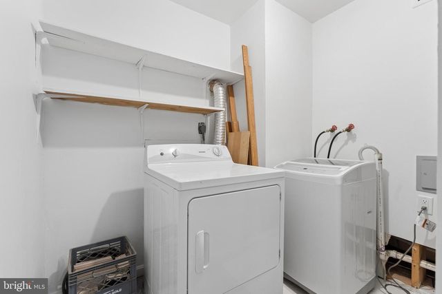 916 EAST CAPITOL ST NE, Washington, DC 20003