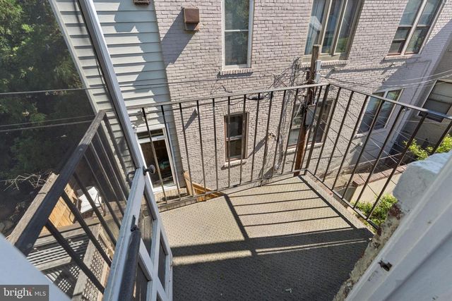 916 EAST CAPITOL ST NE, Washington, DC 20003