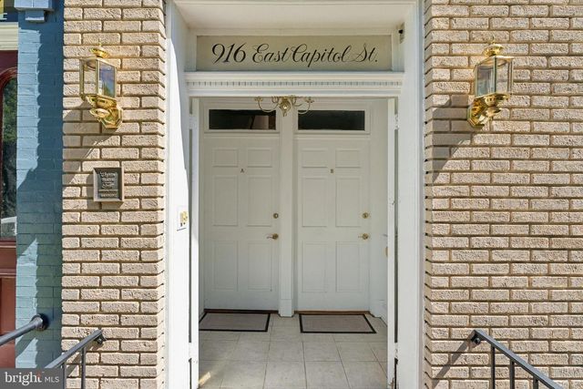 916 EAST CAPITOL ST NE, Washington, DC 20003