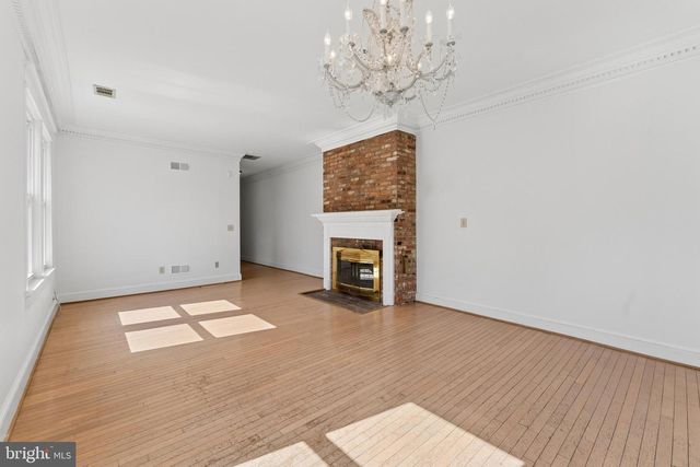 916 EAST CAPITOL ST NE, Washington, DC 20003