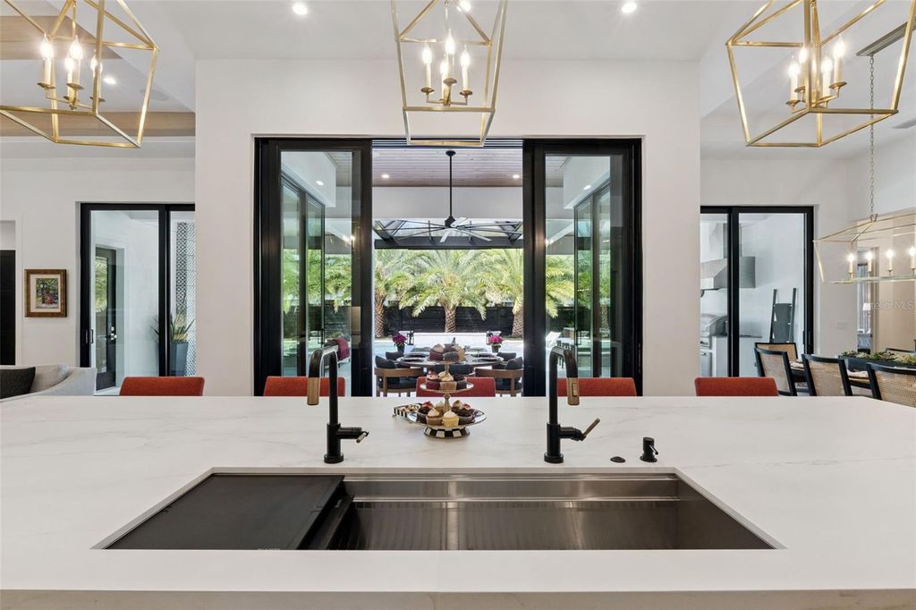 Image 14 of property listing at 1117 KENWOOD AVENUE, Winter Park, FL 32789