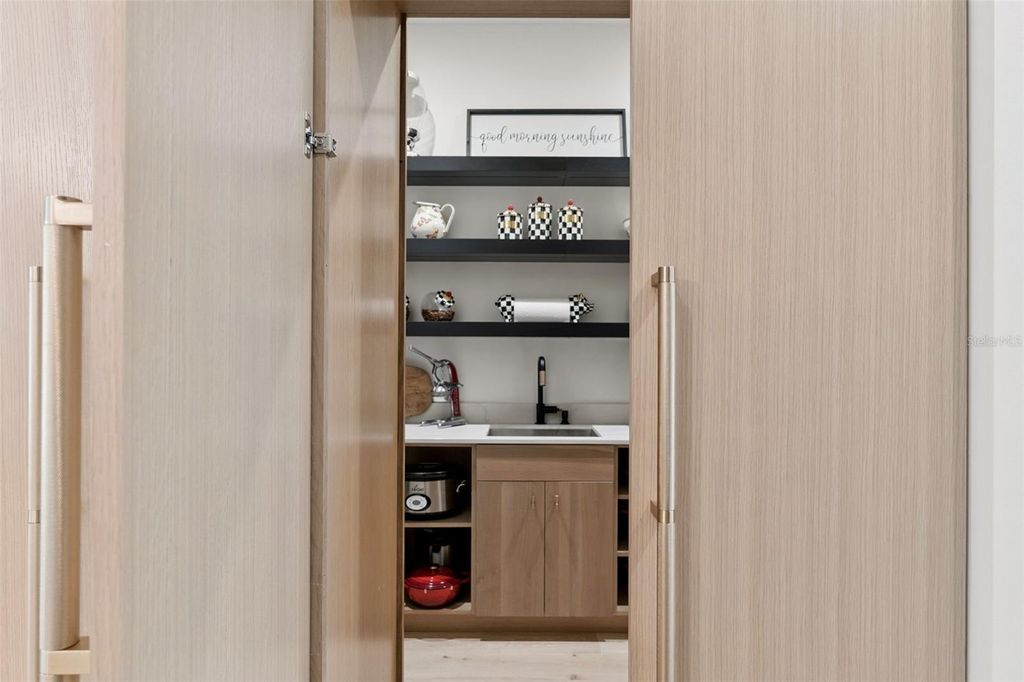 Image 20 of property listing at 1117 KENWOOD AVENUE, Winter Park, FL 32789