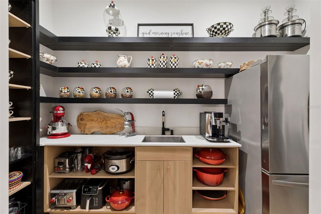 Image 21 of property listing at 1117 KENWOOD AVENUE, Winter Park, FL 32789