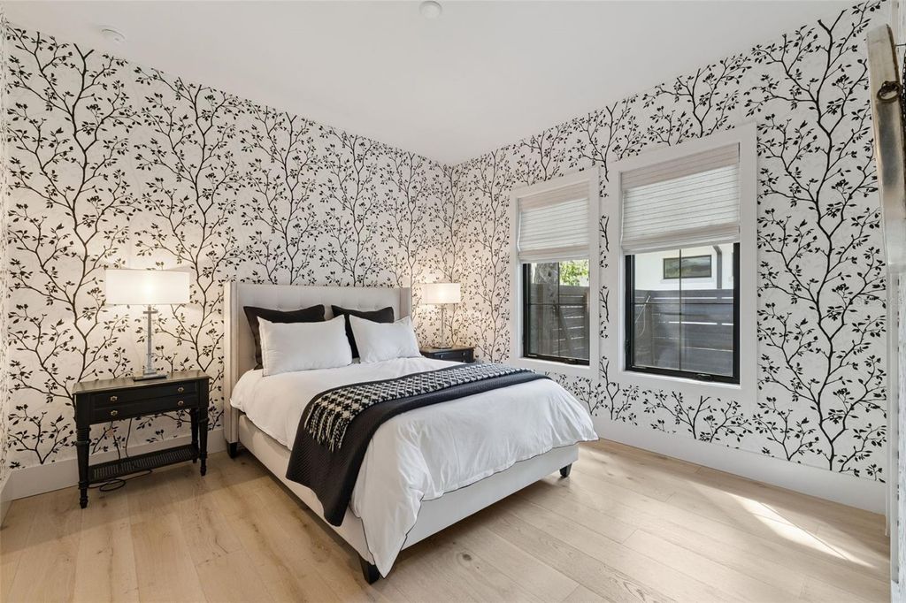 Image 27 of property listing at 1117 KENWOOD AVENUE, Winter Park, FL 32789