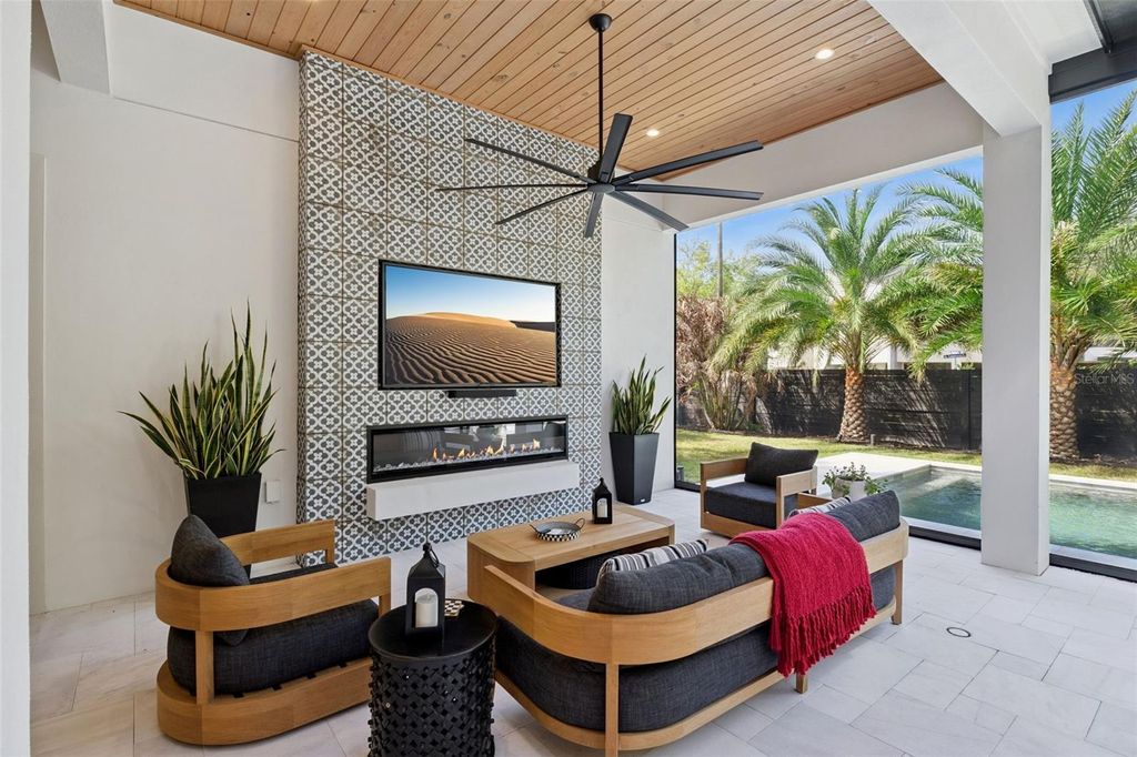 Image 48 of property listing at 1117 KENWOOD AVENUE, Winter Park, FL 32789