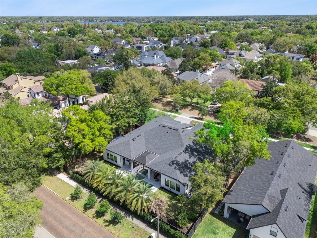 Image 66 of property listing at 1117 KENWOOD AVENUE, Winter Park, FL 32789