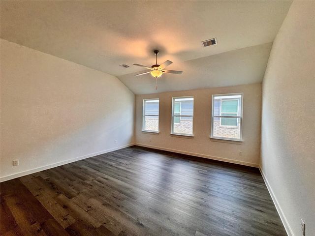 106 County Road 51030, Cleveland, TX 77327