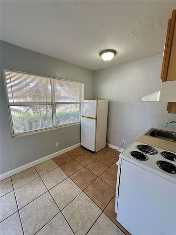412 S AURORA 6, Clearwater, FL 33765