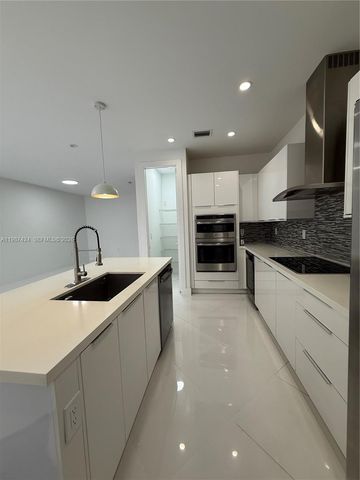 6432 NW 104th Ct, Doral, FL 33178