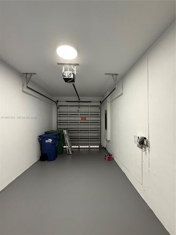 6432 NW 104th Ct, Doral, FL 33178