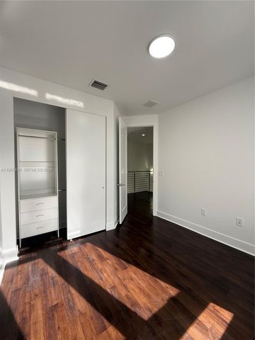 6432 NW 104th Ct, Doral, FL 33178