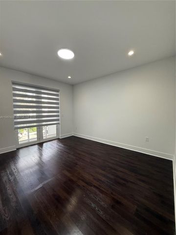 6432 NW 104th Ct, Doral, FL 33178