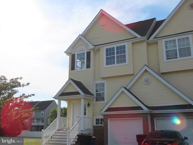 104 E SHELDRAKE CIR, Dover, DE 19904