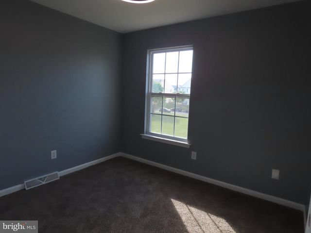 104 E SHELDRAKE CIR, Dover, DE 19904