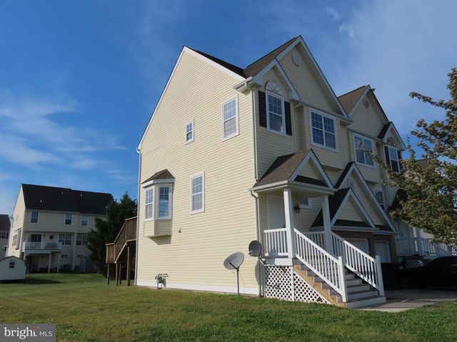 104 E SHELDRAKE CIR, Dover, DE 19904