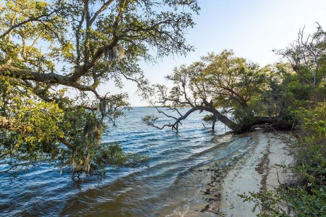 130 River Landing Drive 4101, Daniel Island, SC 29492