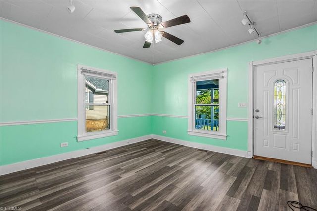 719 Maiden Lane, Mount Airy, NC 27030