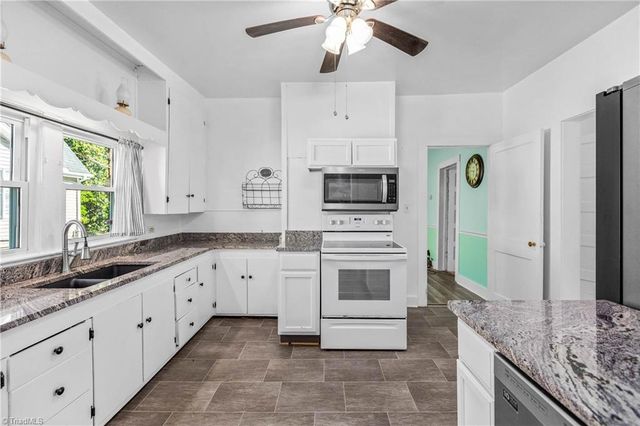 719 Maiden Lane, Mount Airy, NC 27030