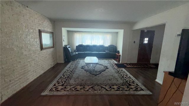 43 Whitehall Avenue, Buffalo, NY 14220