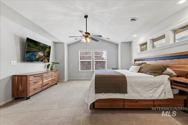 456 W Bear Track Dr, Meridian, ID 83642