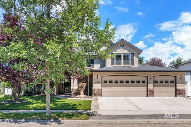 456 W Bear Track Dr, Meridian, ID 83642