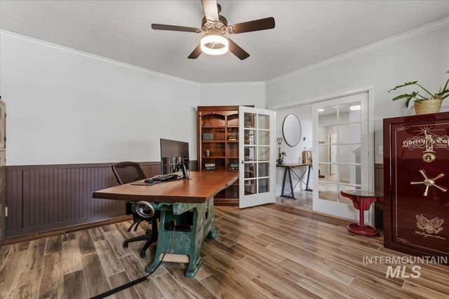 456 W Bear Track Dr, Meridian, ID 83642