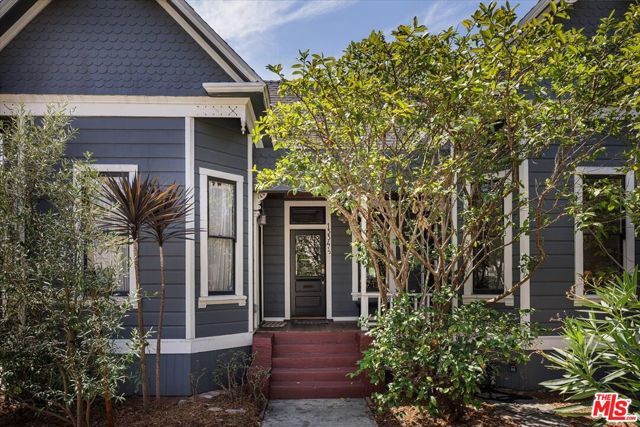 1334 Calumet Avenue, Los Angeles, CA 90026