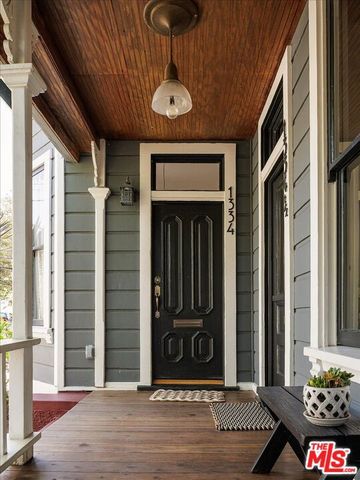 1334 Calumet Avenue, Los Angeles, CA 90026