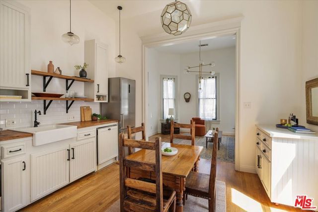 1334 Calumet Avenue, Los Angeles, CA 90026