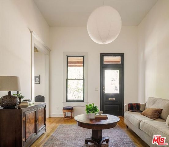 1334 Calumet Avenue, Los Angeles, CA 90026