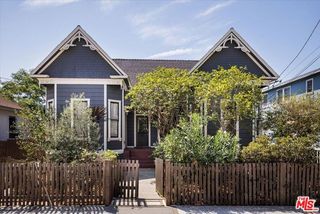 1334 Calumet Avenue, Los Angeles, CA 90026