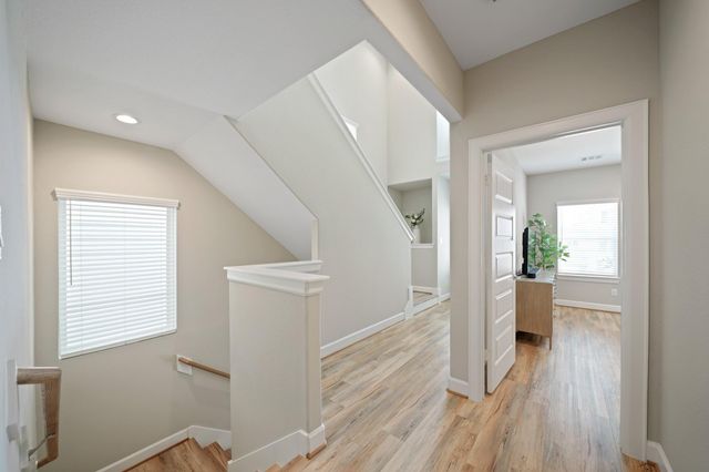 911 W 35th Street C, Houston, TX 77018