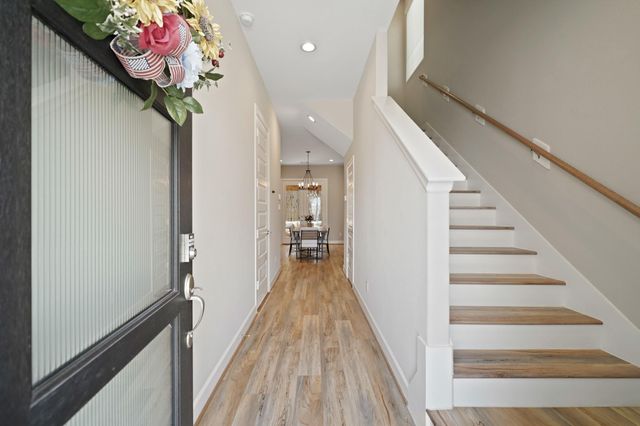 911 W 35th Street C, Houston, TX 77018