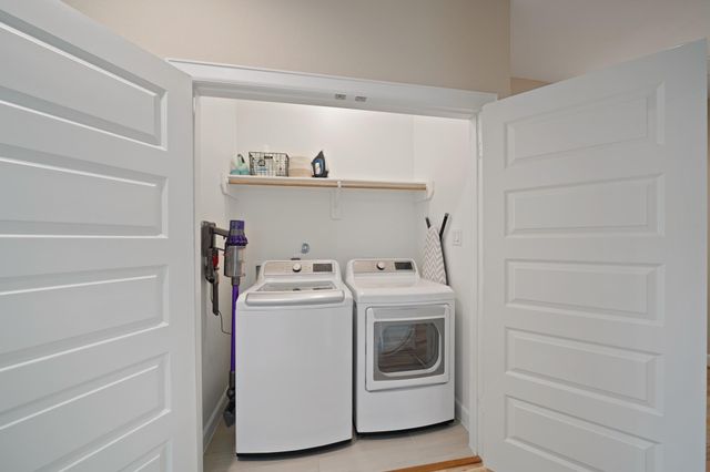 911 W 35th Street C, Houston, TX 77018