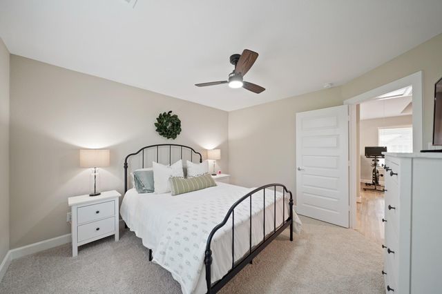 911 W 35th Street C, Houston, TX 77018