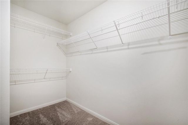 525 Riverdale CV, Jarrell, TX 76537