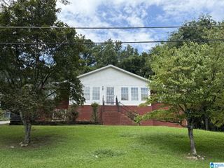 2316 3RD WAY NE, Center Point, AL 35215