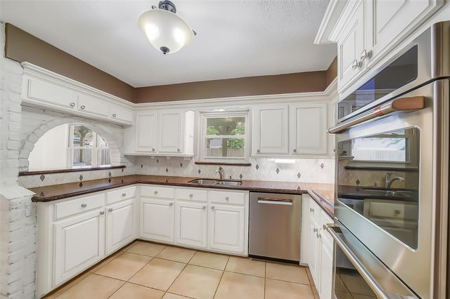 9519 Oxted Lane, Spring, TX 77379